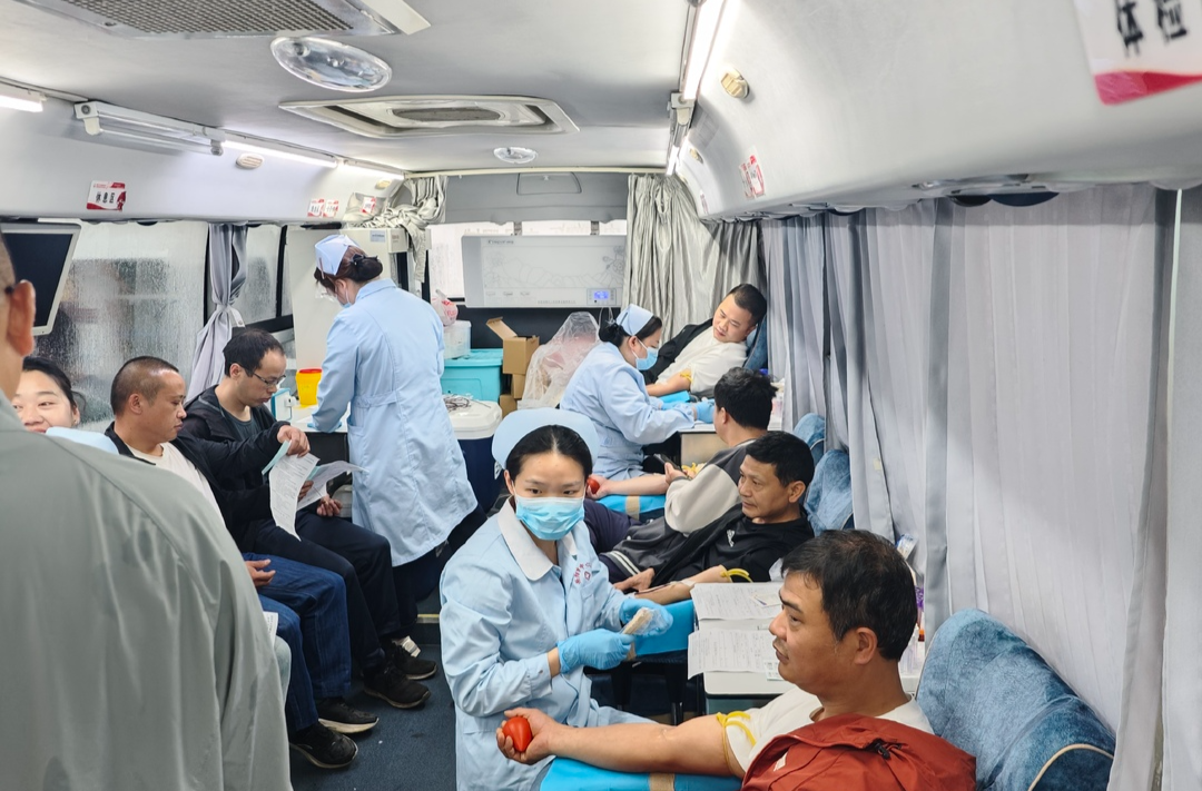 热血担当显大爱——福寿山镇组织无偿献血活动