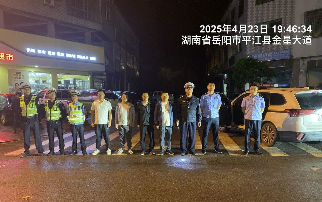 上塔市镇：多部门联合执法 共筑交通安全防线