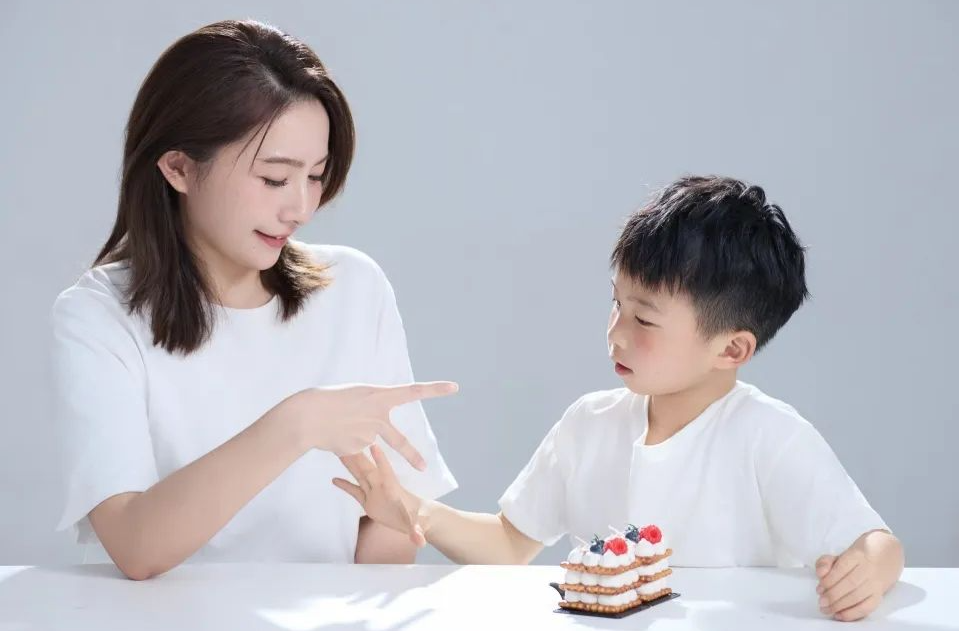 “我有一个不完美的妈妈……”