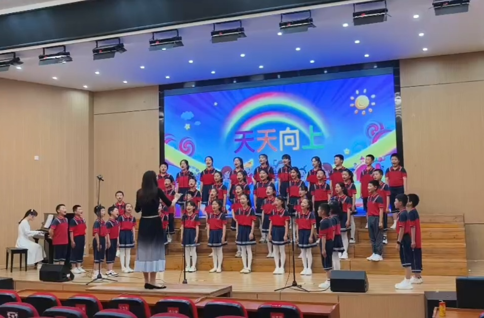 歌声传情 梦想飞扬——三市小学在岳阳市合唱比赛中喜获佳绩