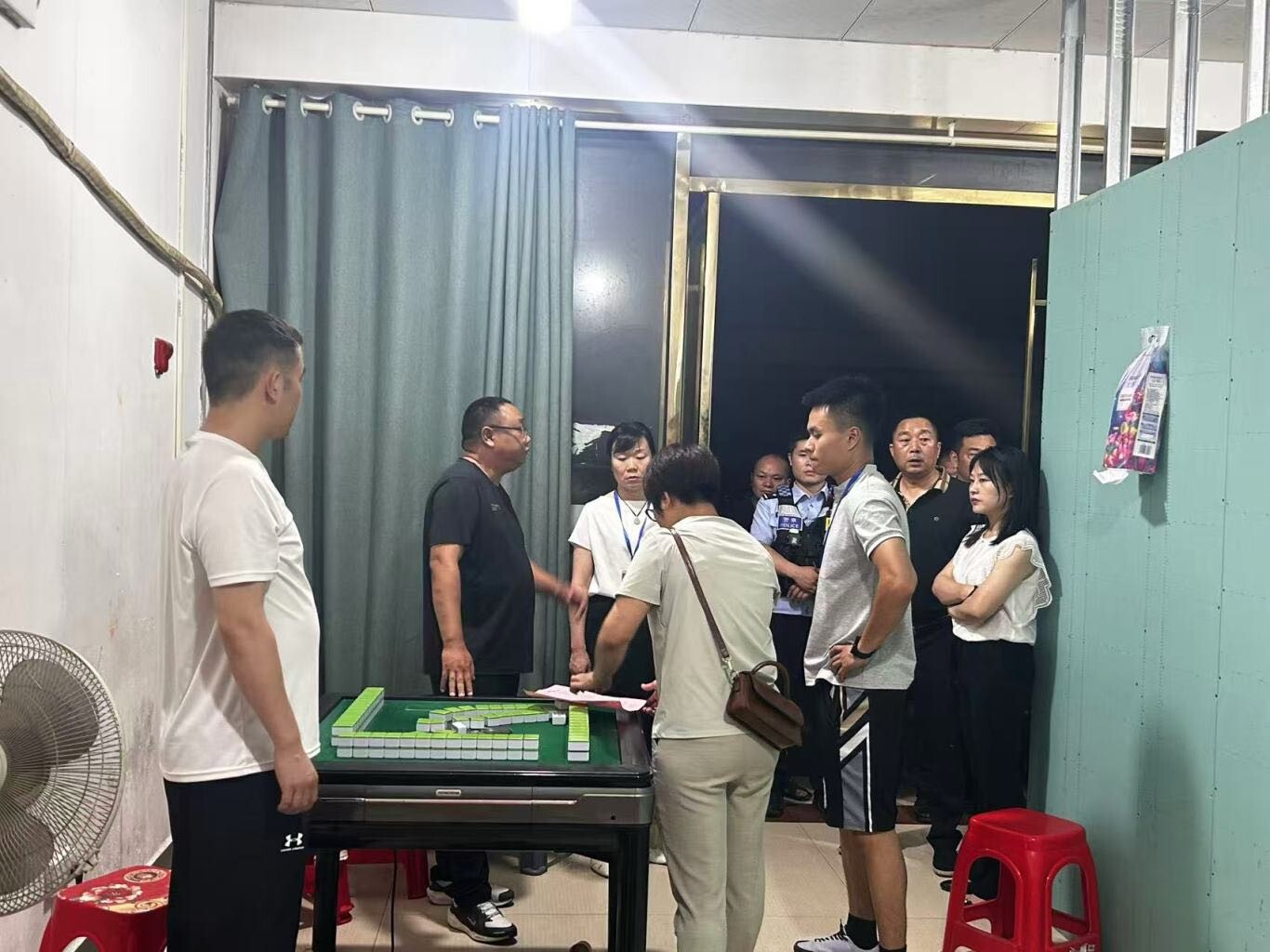 护考“静”行动！安定镇开展中高考期间娱乐场所专项整治行动
