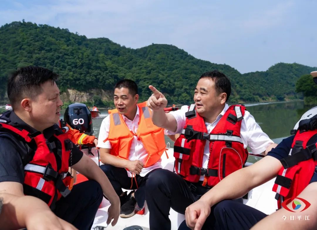 刘正仁调研督导禁渔和防汛备汛工作
