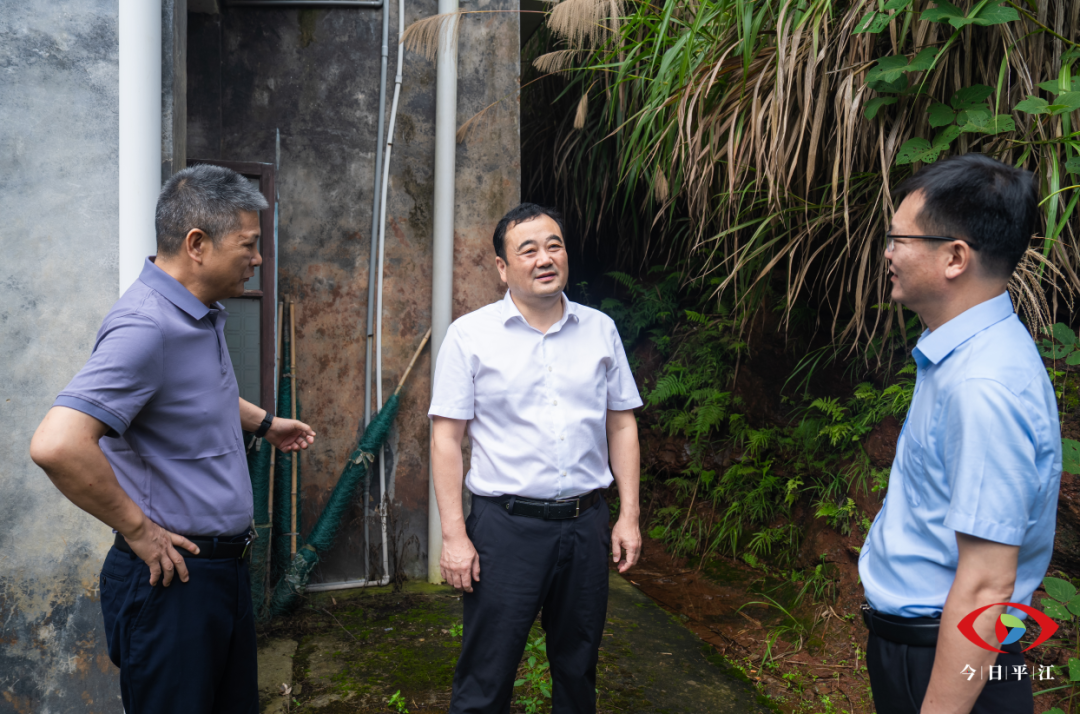 刘正仁到长寿镇、瓮江镇督导防汛和地质灾害防治等工作