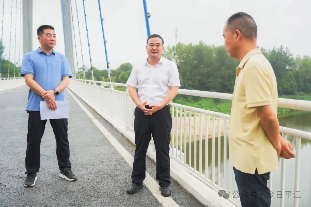 刘正仁调研“一江两岸”规划建设、森林防火、文旅产业发展工作