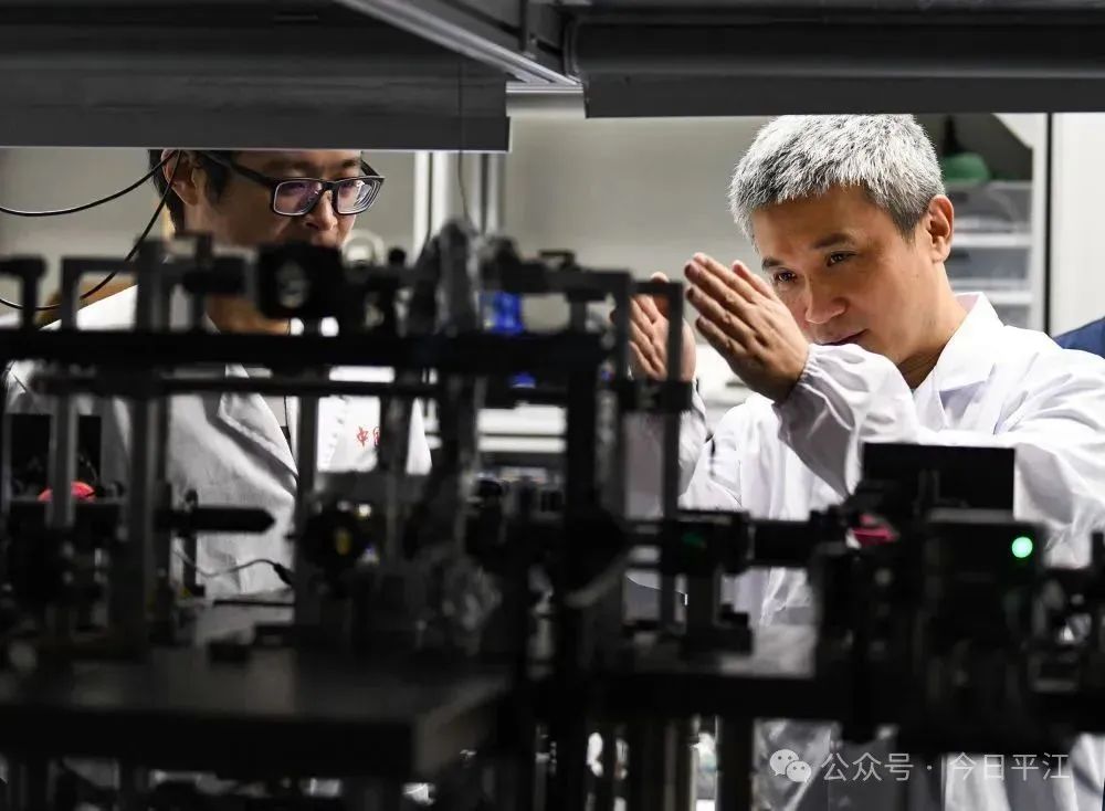 爺爺造原子彈，奶奶是“花木蘭”，平江人彭承志候選兩院院士！