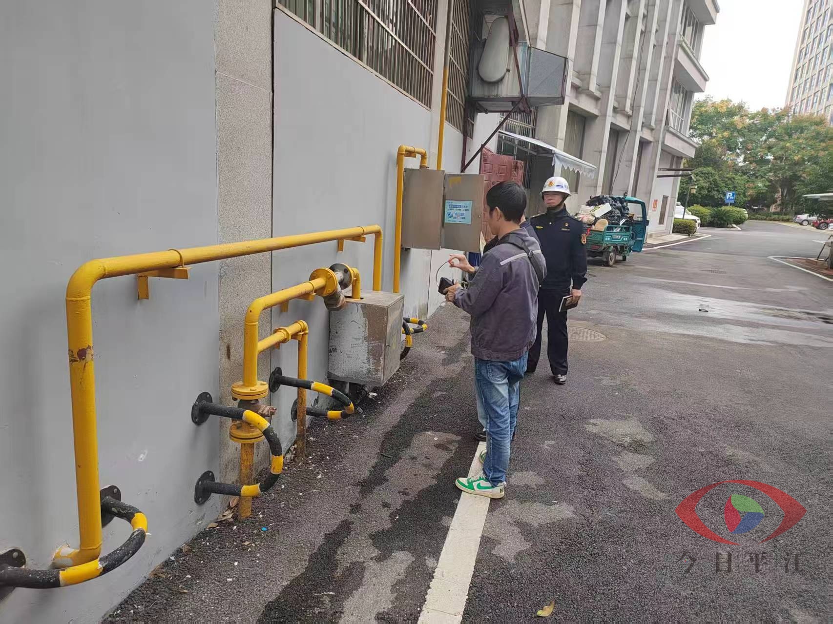 守护万家烟火，筑牢安全防线——平江县城管局开展燃气安全专项整治行动